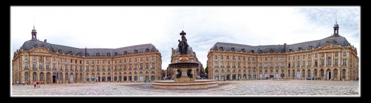 Fonds d'cran Constructions et architecture Edifices La Bourse de Bordeaux