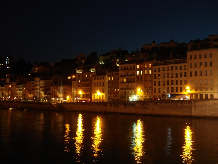 Wallpapers Constructions and architecture Harbours - Docks Quais de Sane (Lyon)