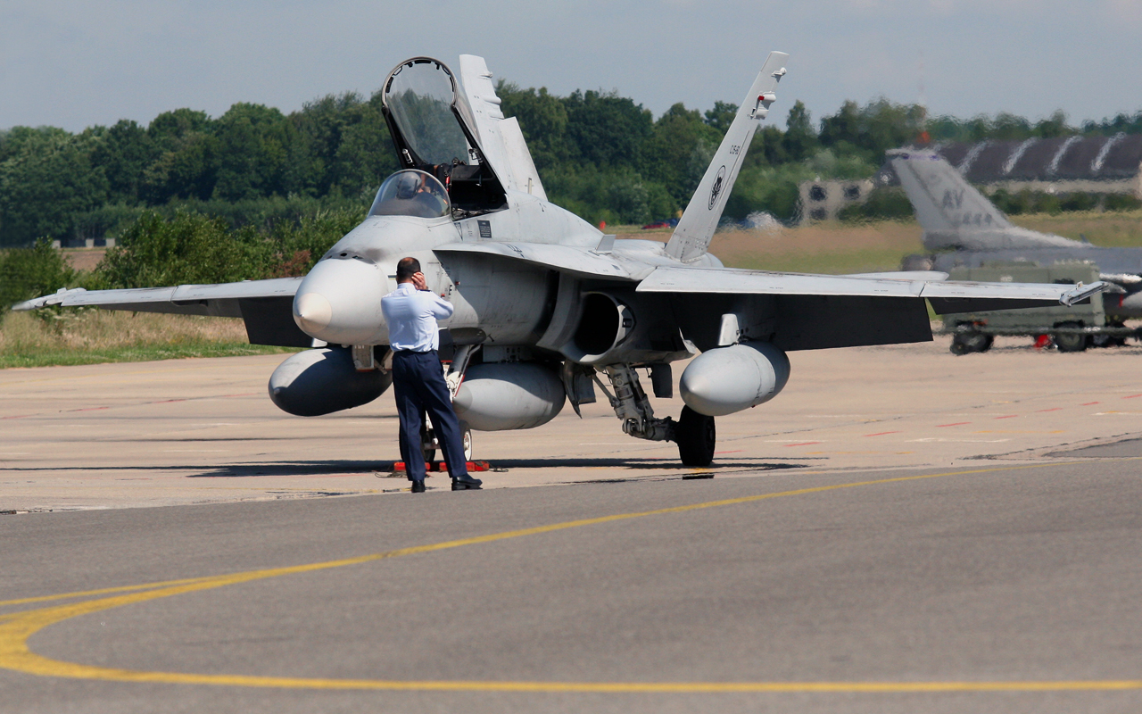 Fonds d'cran Avions Avions militaires 