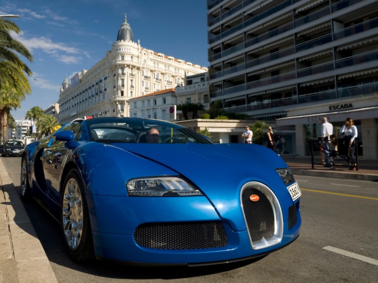 Fonds d'cran Voitures Bugatti Bugatti-Veyron