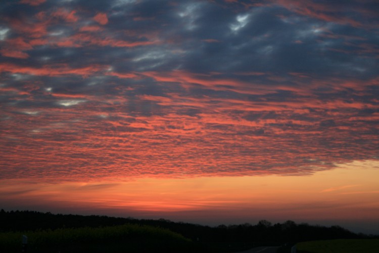 Wallpapers Nature Sunsets and sunrises Nuages rouges