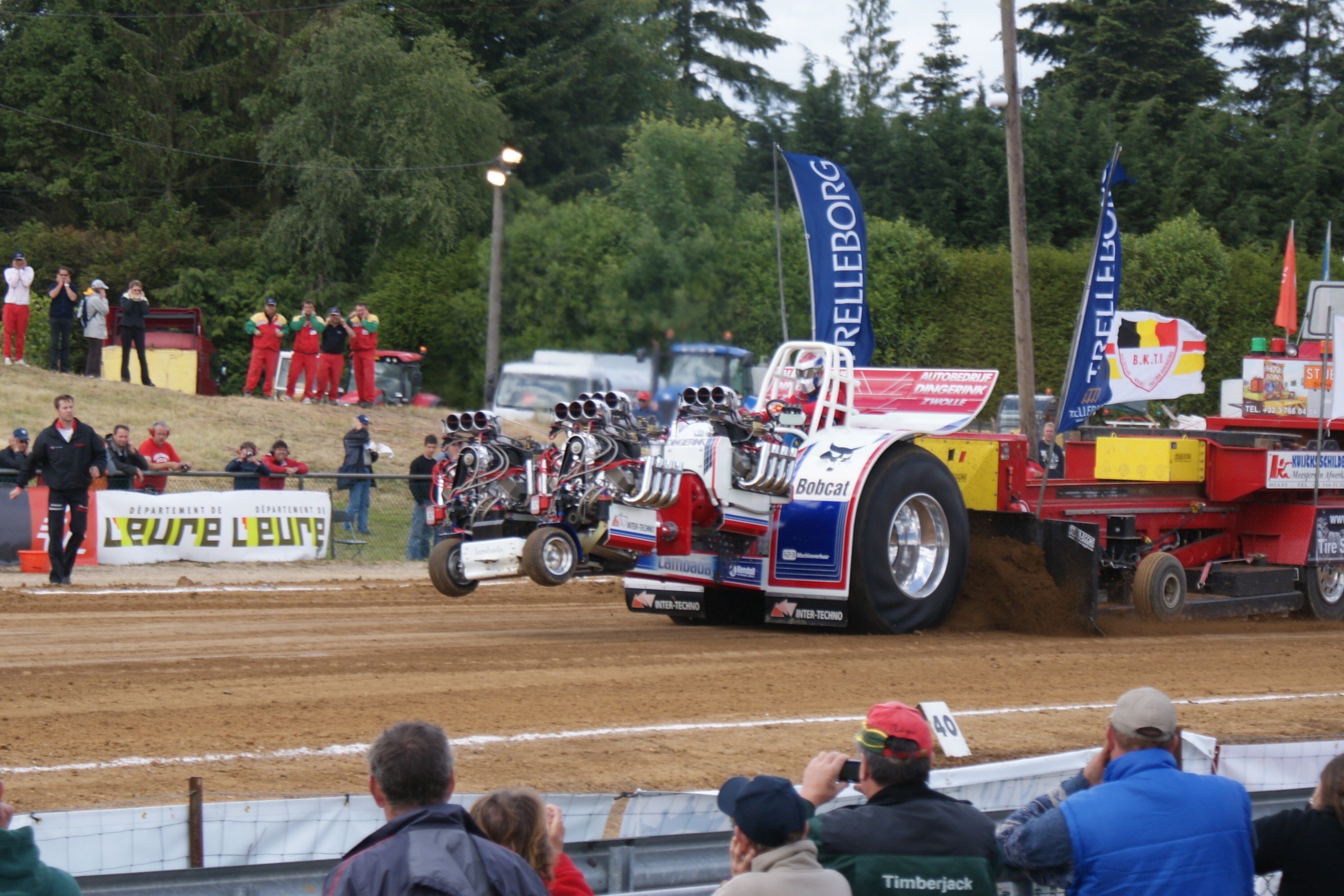 Fonds d'cran Sports - Loisirs Tracteur Pulling 