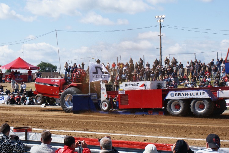 Wallpapers Sports - Leisures Tracteur Pulling Wallpaper N238149