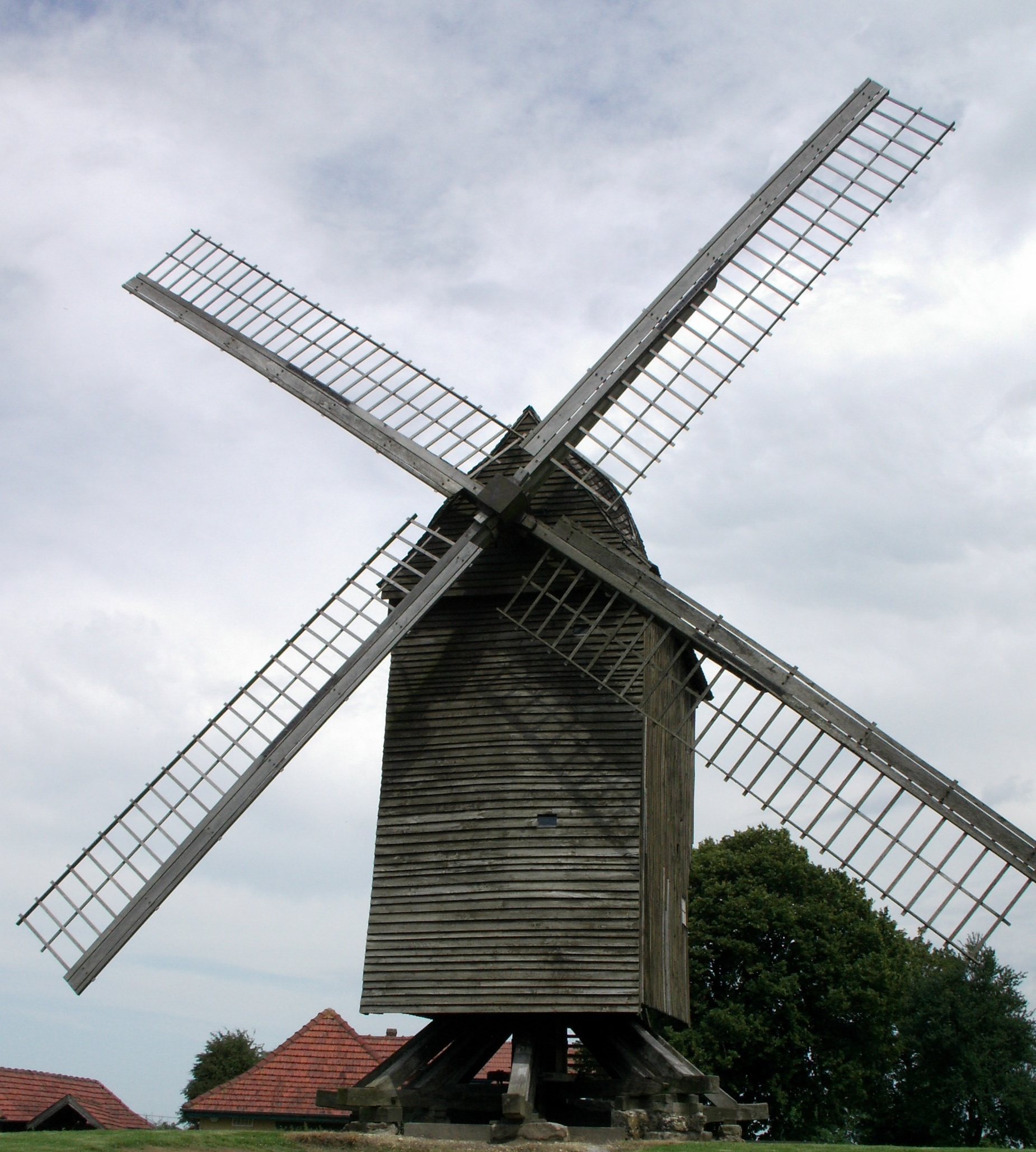 Fonds d'cran Constructions et architecture Moulins - Eoliennes moulin de saint maxent dans la somme