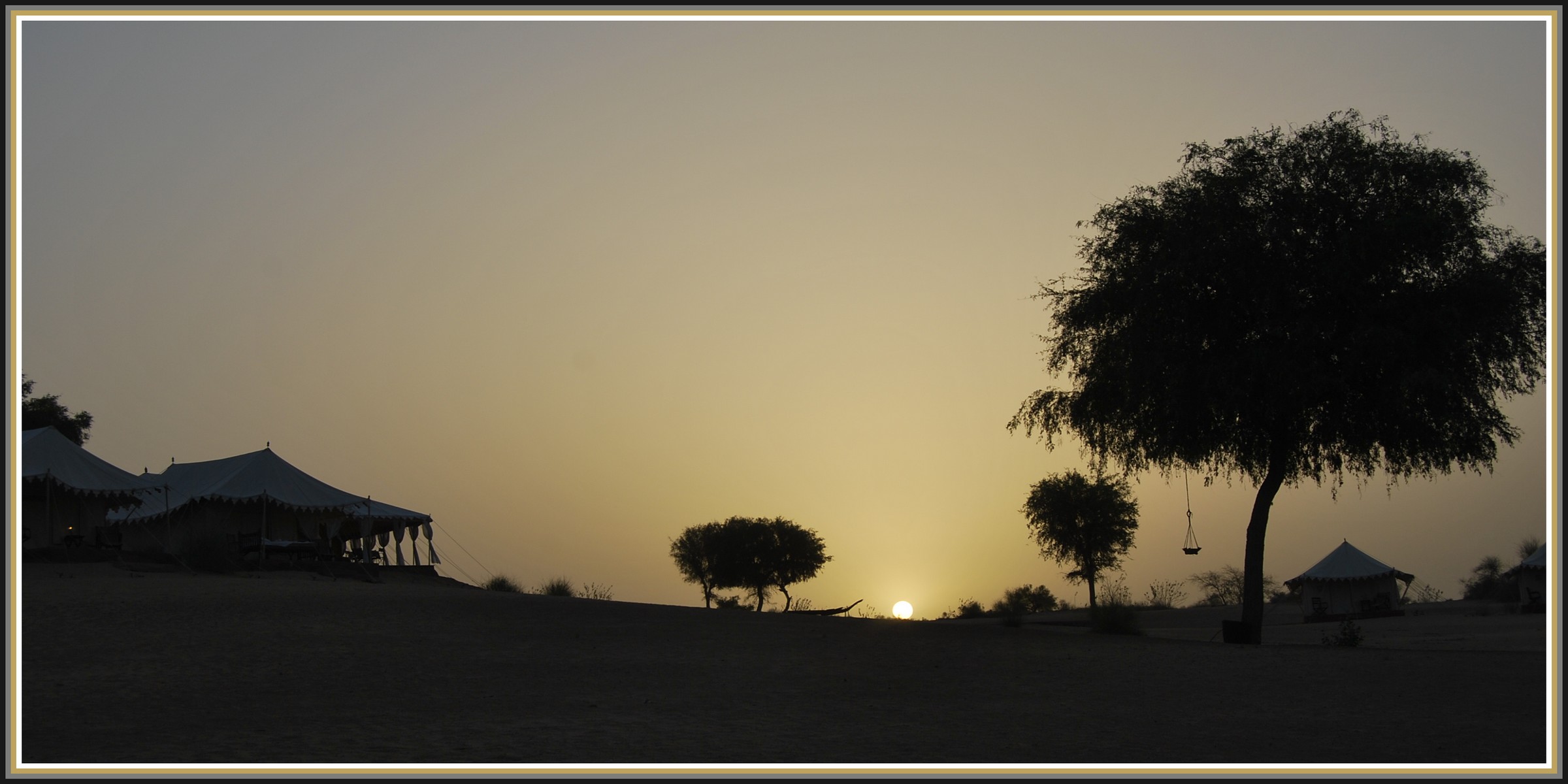 Fonds d'cran Voyages : Asie Inde Coucher de soleil - Dsert de Manwar (Rajasthan)