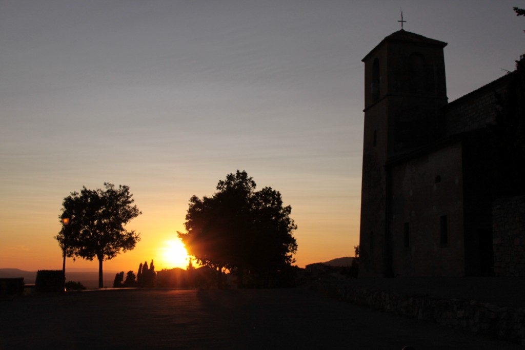 Fonds d'cran Constructions et architecture Edifices Religieux le petit tour du soleil  tourtour