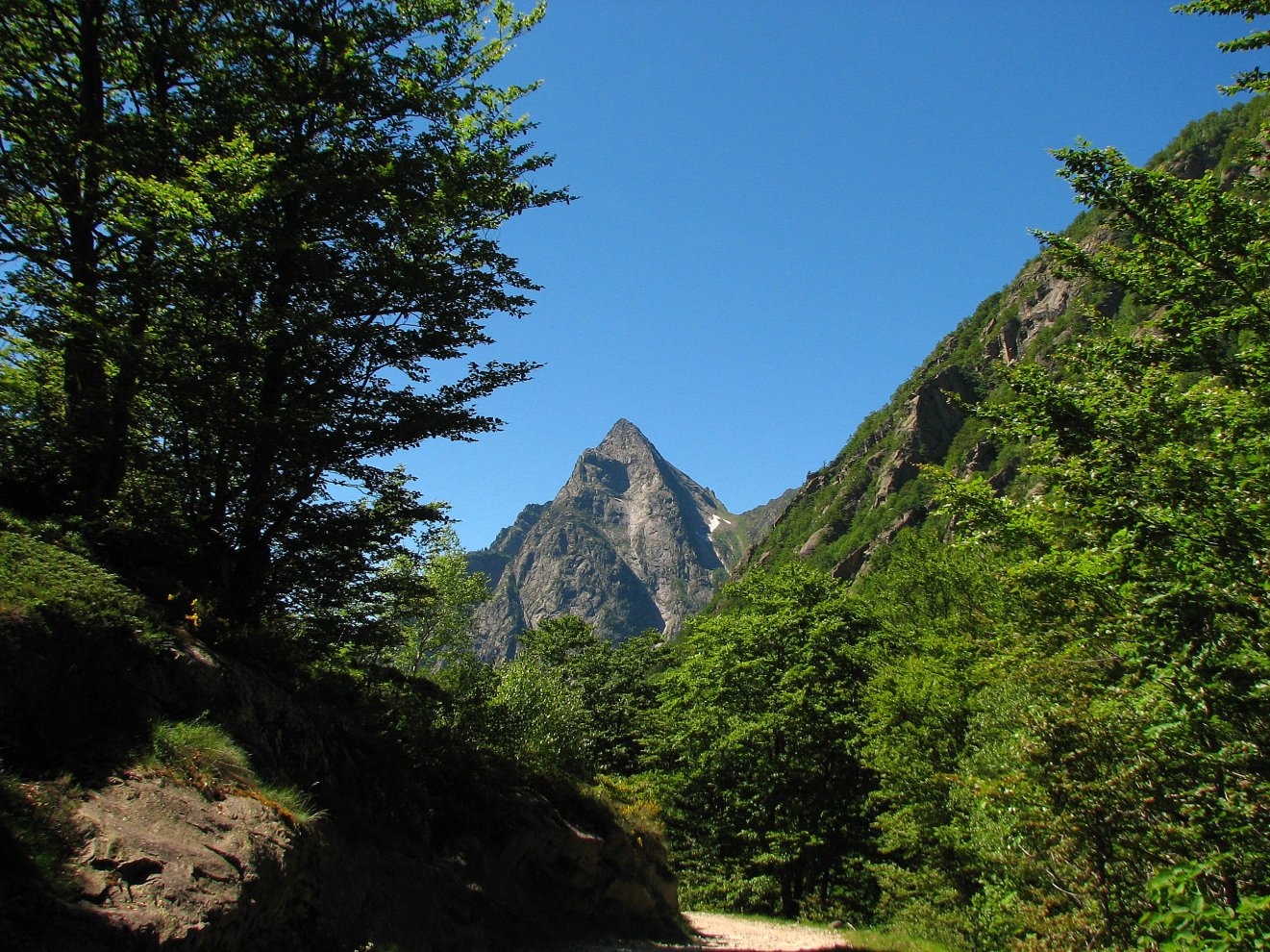 Fonds d'cran Nature Montagnes la Dent d'Orlu