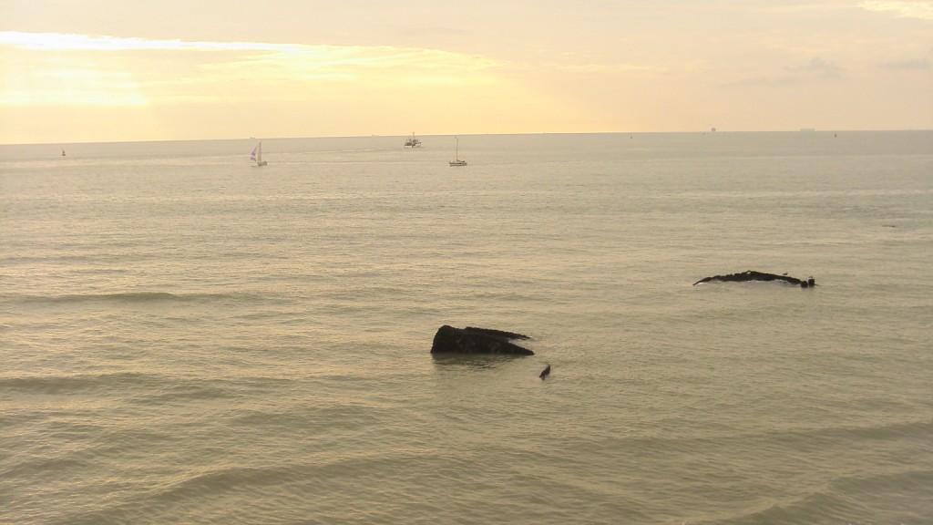 Fonds d'cran Nature Mers - Ocans - Plages  l'aube de la nuit