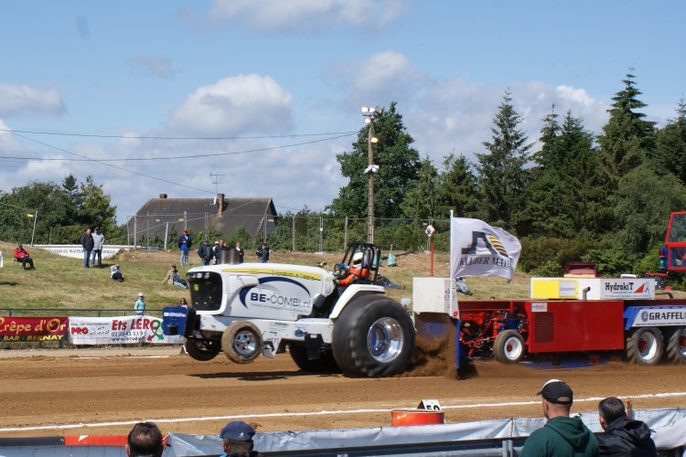 Wallpapers Sports - Leisures Tracteur Pulling Wallpaper N240329