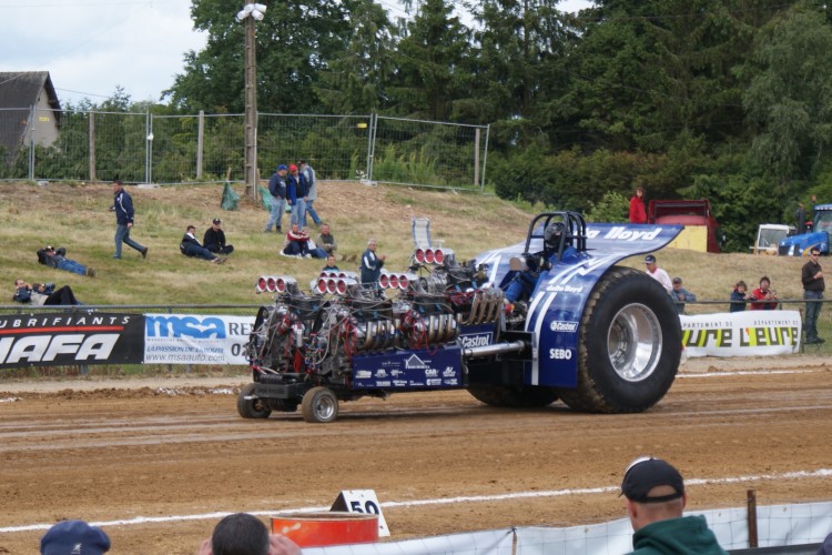 Wallpapers Sports - Leisures Tracteur Pulling Wallpaper N240330