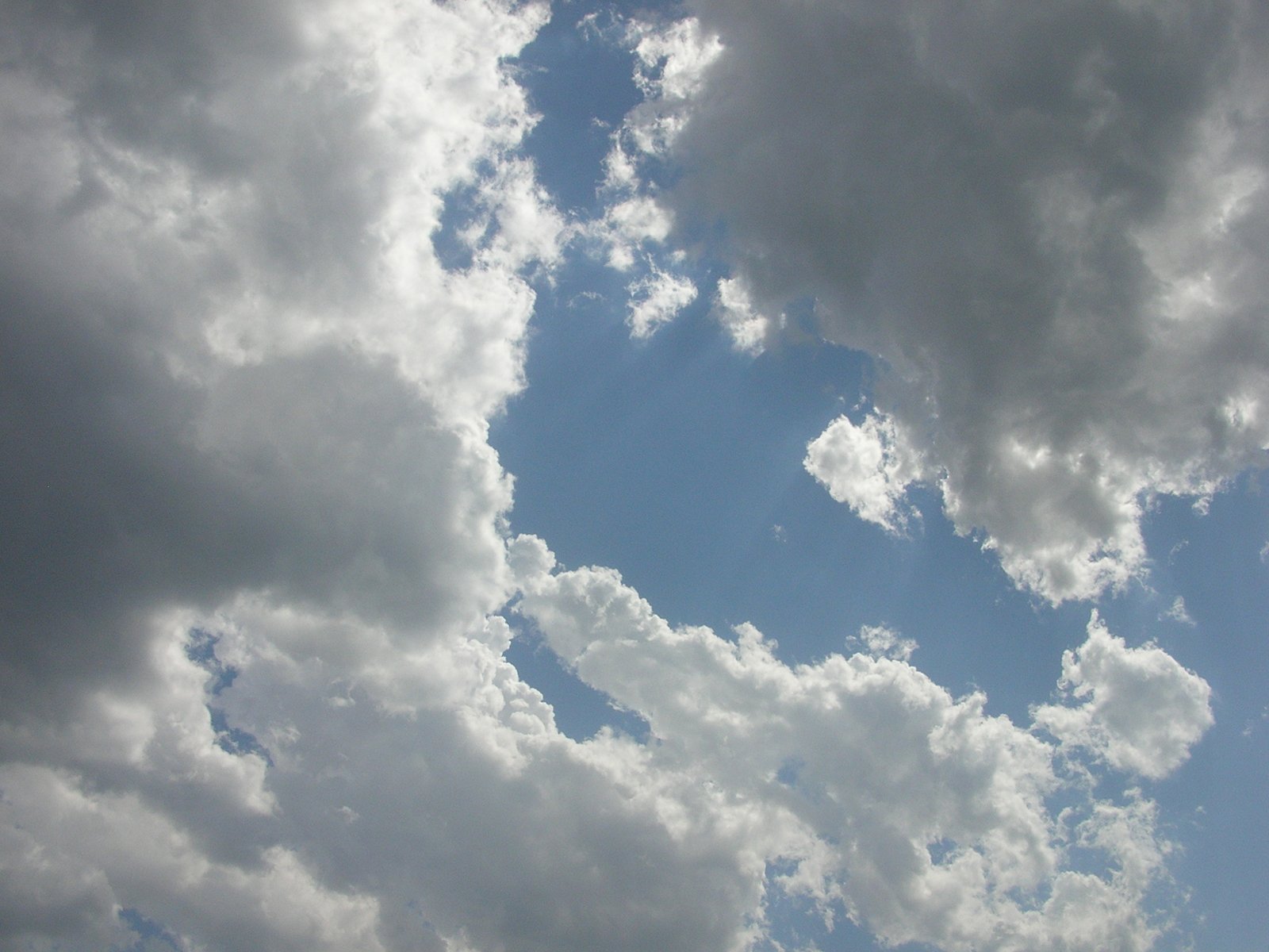 Fonds d'cran Nature Ciel - Nuages Nuages sur Grenoble