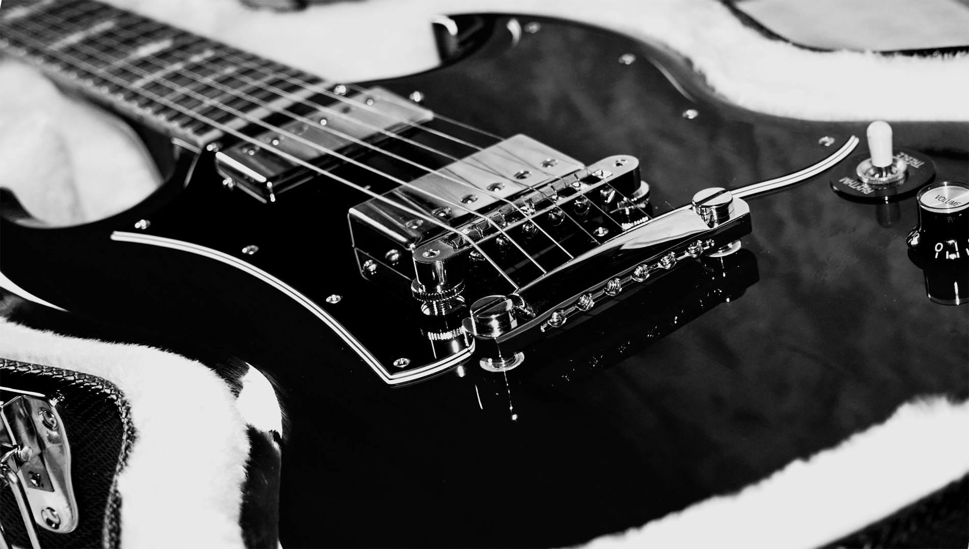 Wallpapers Music Instruments - Guitares Gibson SG noir et blanc