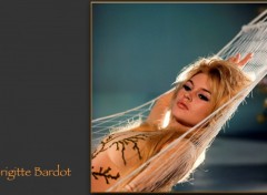 Fonds d'cran Clbrits Femme Brigitte Bardot