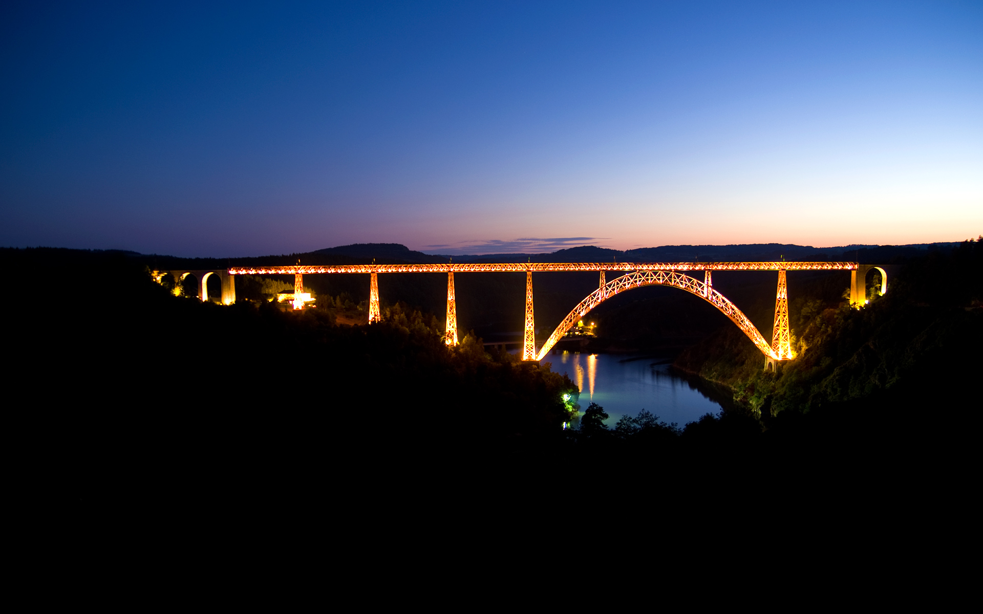 Fonds d'cran Constructions et architecture Ponts - Aqueducs Viaduc de Garabit