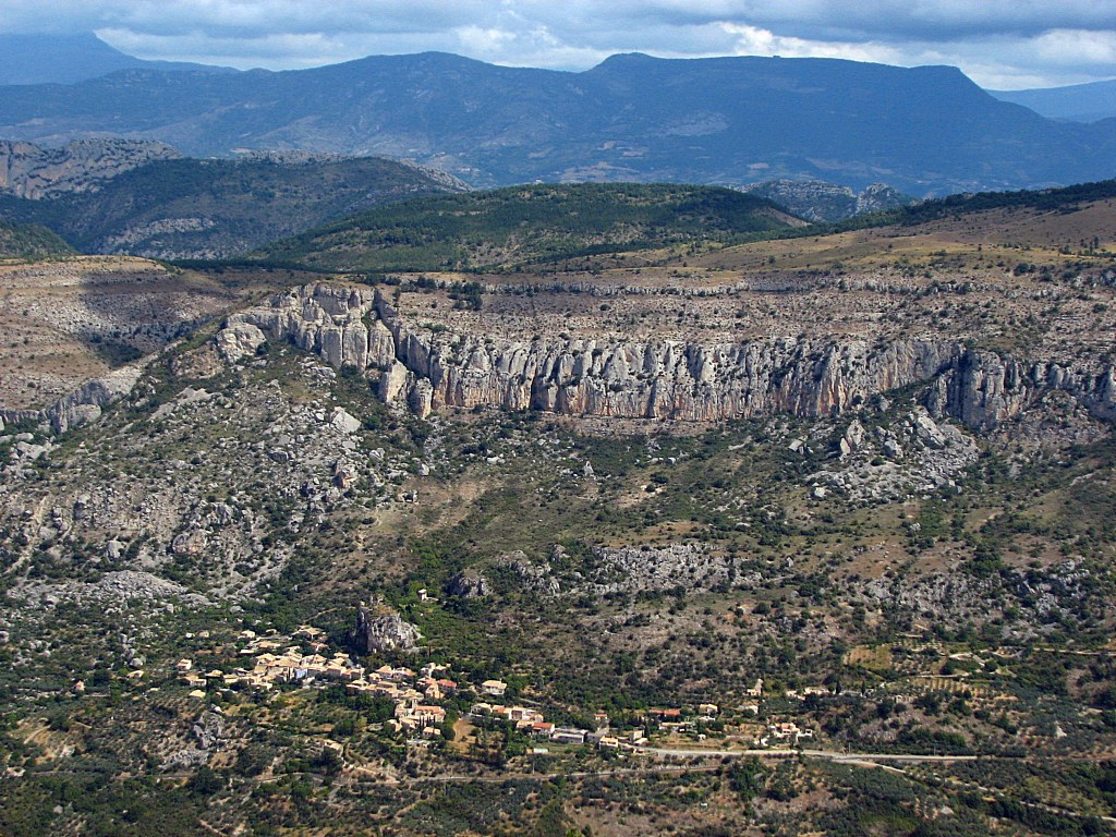 Fonds d'cran Constructions et architecture Villes - Villages la Roche sur le Buis