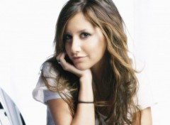 Fonds d'cran Clbrits Femme Ashley Tisdale 