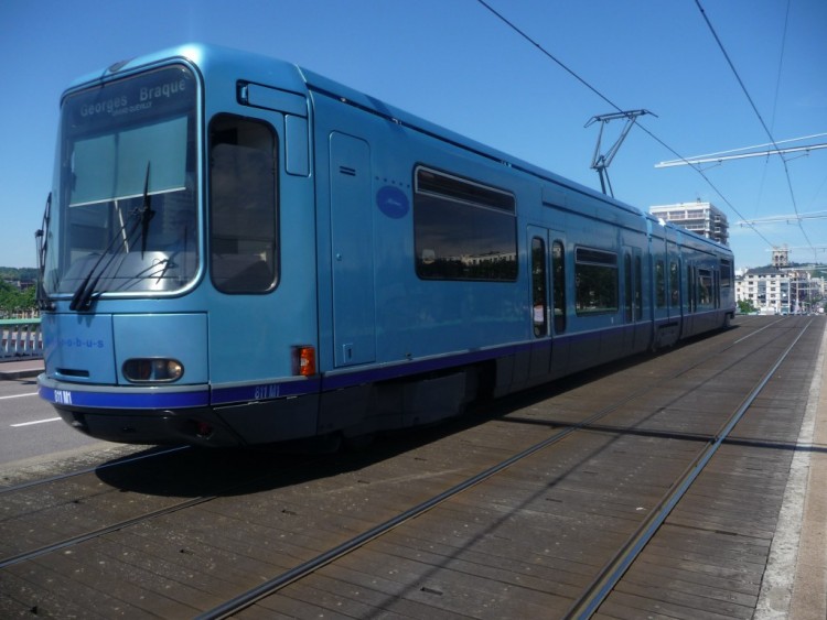 Fonds d'cran Transports divers Tramways et le mtro passa