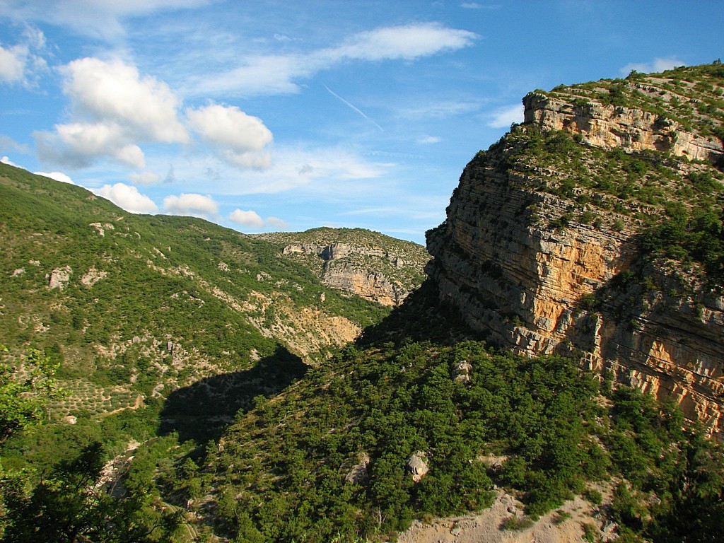 Fonds d'cran Nature Montagnes La valle de l'eygues