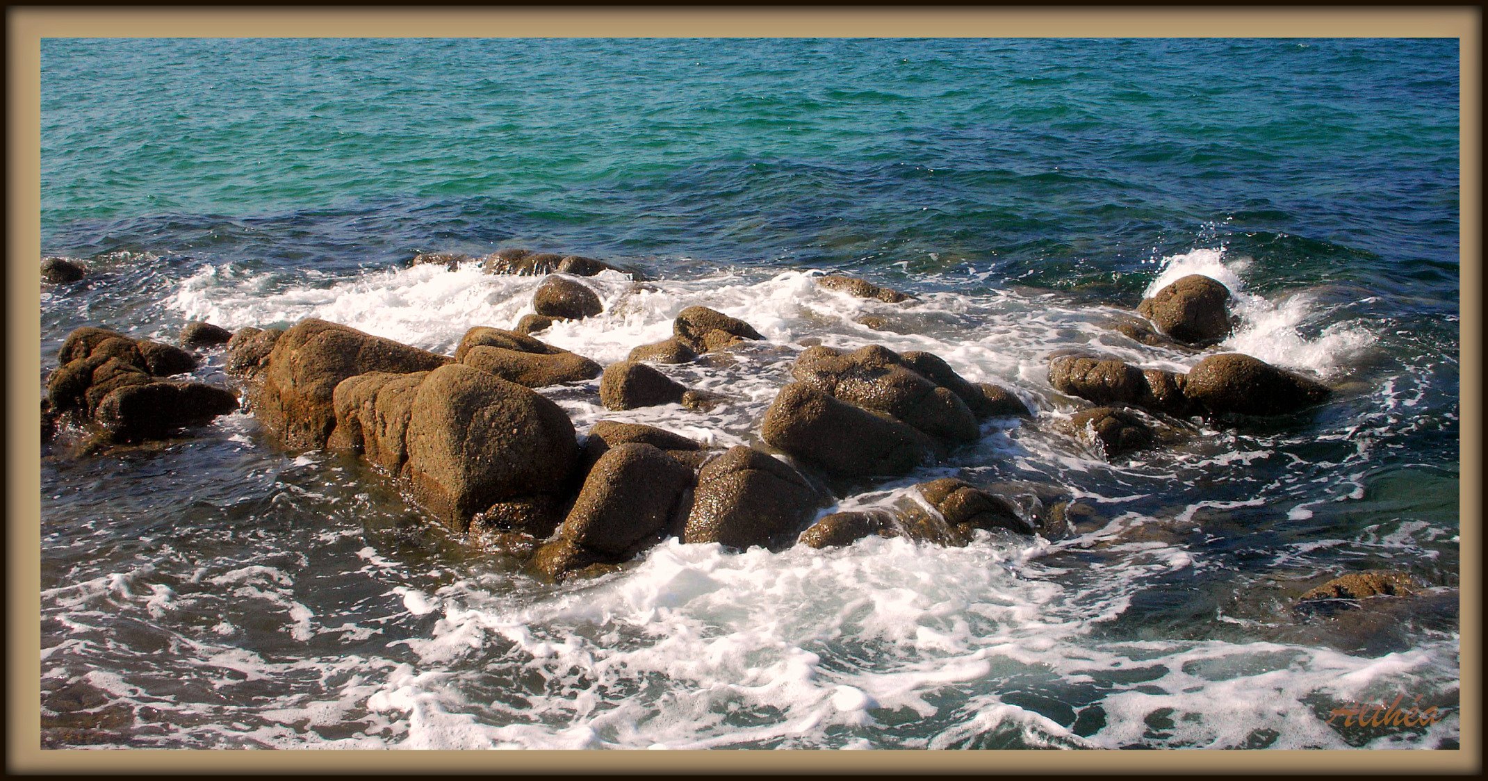 Wallpapers Nature Seas - Oceans - Beaches clapotis sur rochers