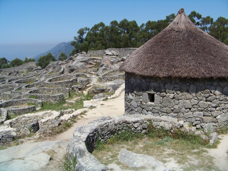 Fonds d'cran Constructions et architecture Ruines - Vestiges Gisement de Santa Tegra, Galicia.