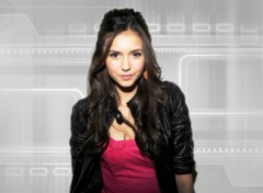 Fonds d'cran Clbrits Femme Nina Dobrev 