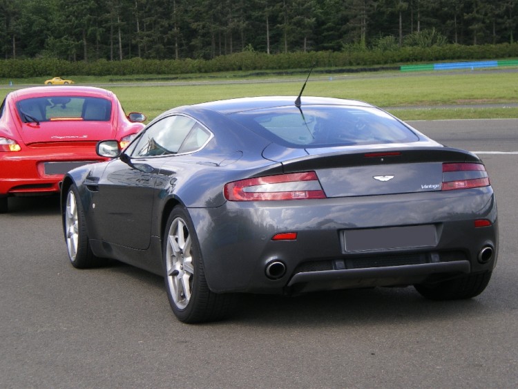 Fonds d'cran Voitures Aston Martin Aston Martin vintage.