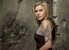 Fonds d'cran Clbrits Femme Katee Sackhoff