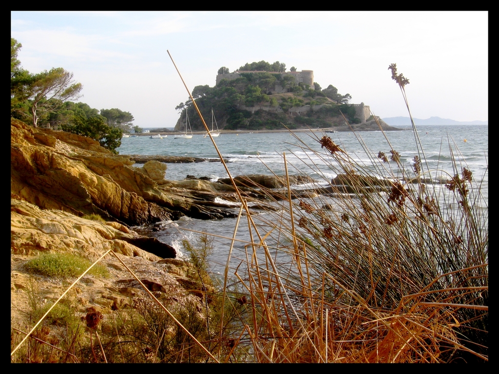 Wallpapers Trips : Europ France > Provence-Alpes-Cte d'Azur Fort de Brganon