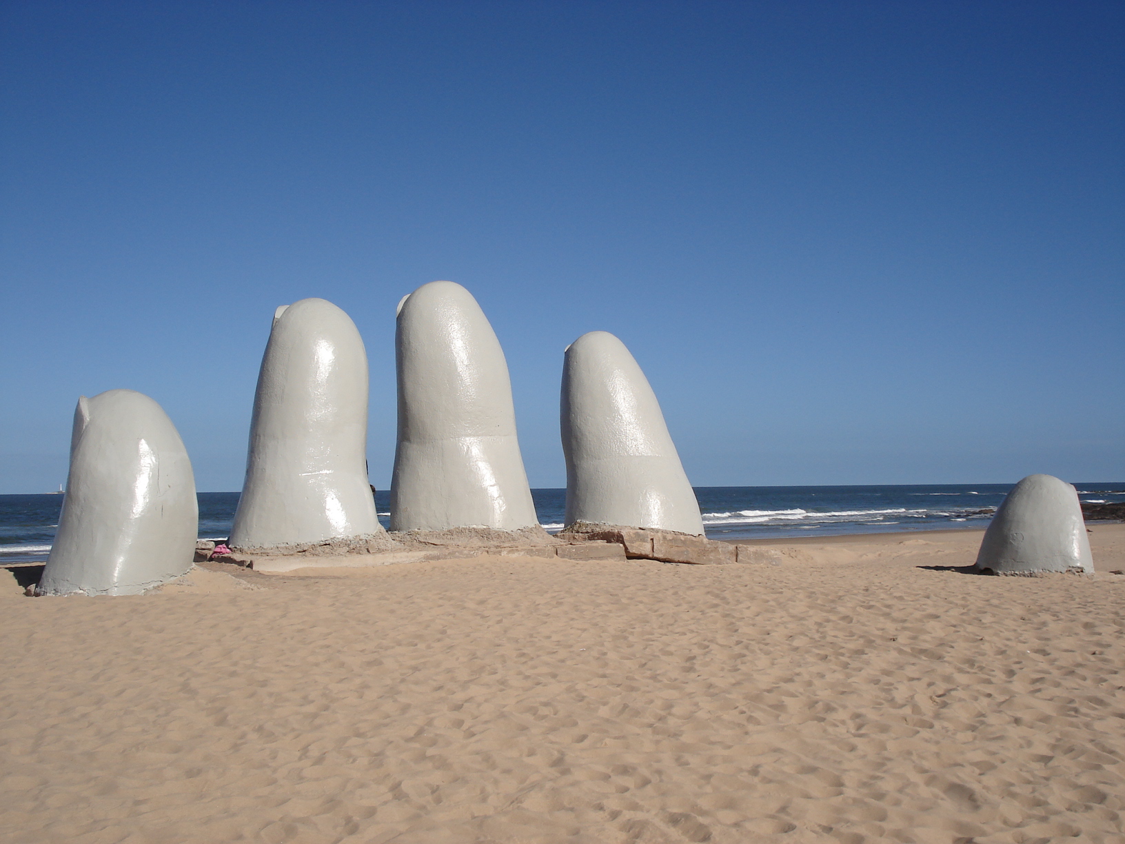 Fonds d'cran Voyages : Amrique du sud Uruguay La main