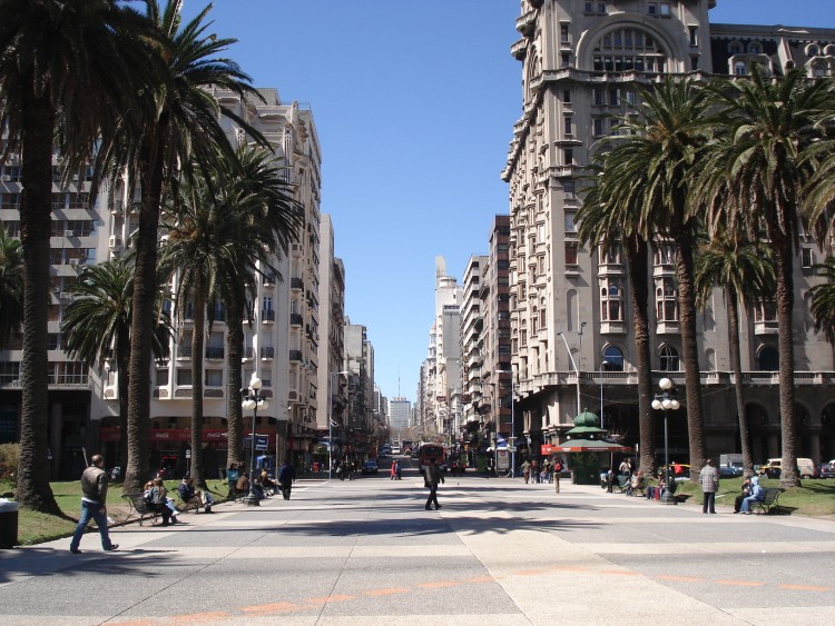 Fonds d'cran Voyages : Amrique du sud Uruguay Plaza Independencia