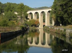 Fonds d'cran Voyages : Europe Aqueduc de Fontaine de Vaucluse