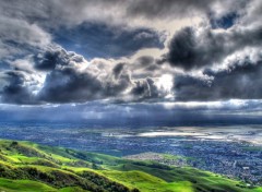 Fonds d'cran Nature Valle sous les nuages