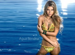 Wallpapers Brands - Advertising agua bendita