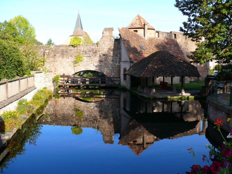 Fonds d'cran Nature Eau - Reflets ancien lavoir 