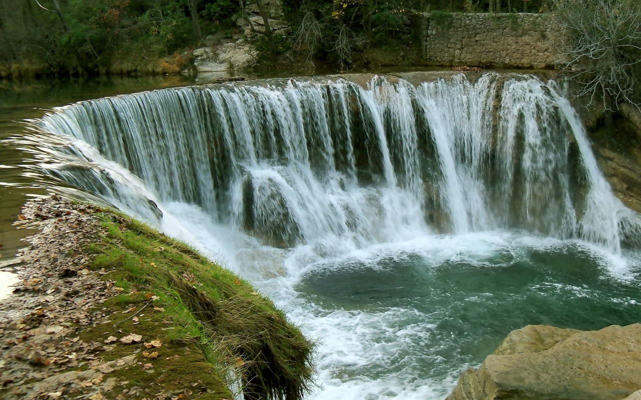 Fonds d'cran Nature Cascades - Chutes Cascade sur La Vis entre Ganges et Saint-Laurent-Le-Minier (34)