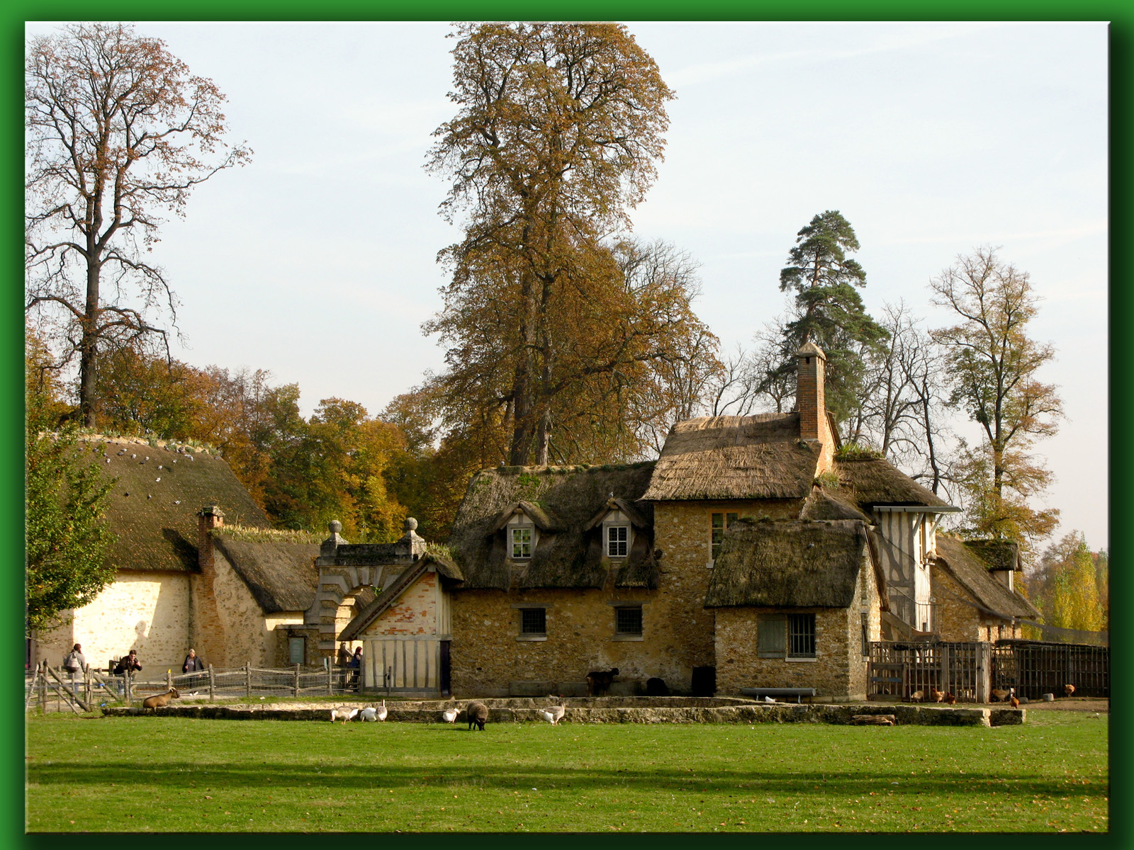 Fonds d'cran Nature Saisons - Automne Jardin de la reine  Versailles .