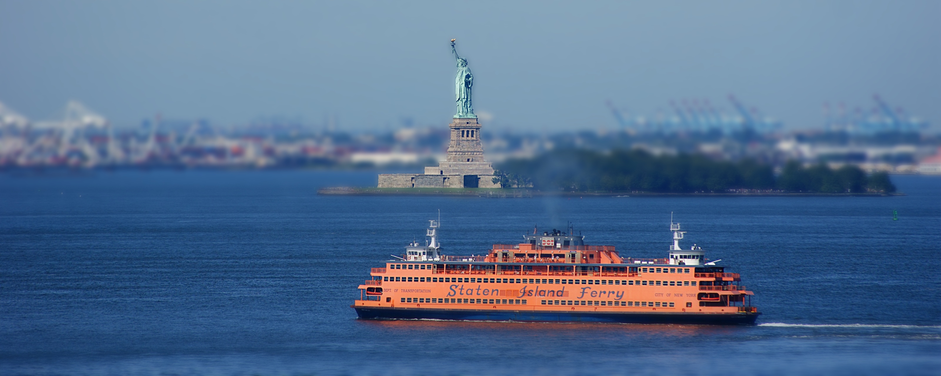 Fonds d'cran Voyages : Amrique du nord Etats-Unis > New York Liberty Island - Effet Bokeh