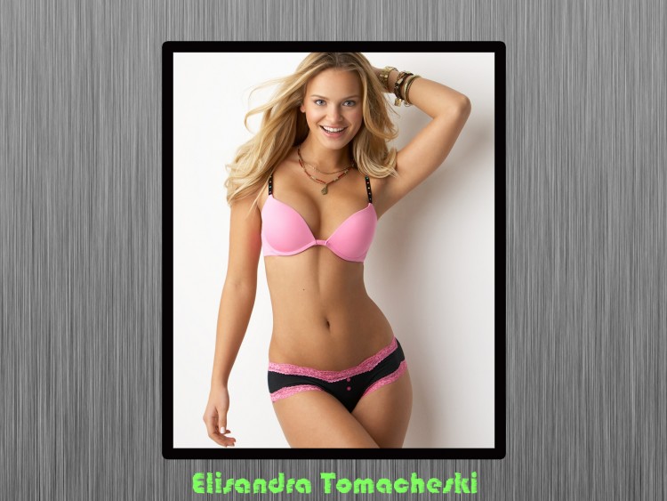 Fonds d'cran Clbrits Femme Elisandra Tomacheski Elisandra Tomacheski