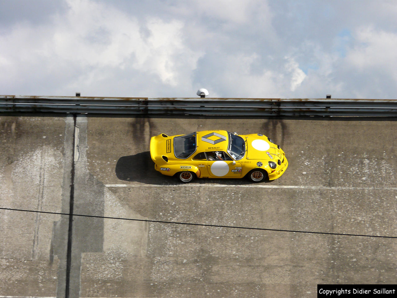 Fonds d'cran Voitures Renault fast berlinette