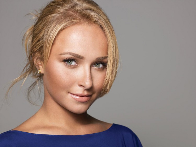 Fonds d'cran Clbrits Femme Hayden Panettiere Wallpaper N252525