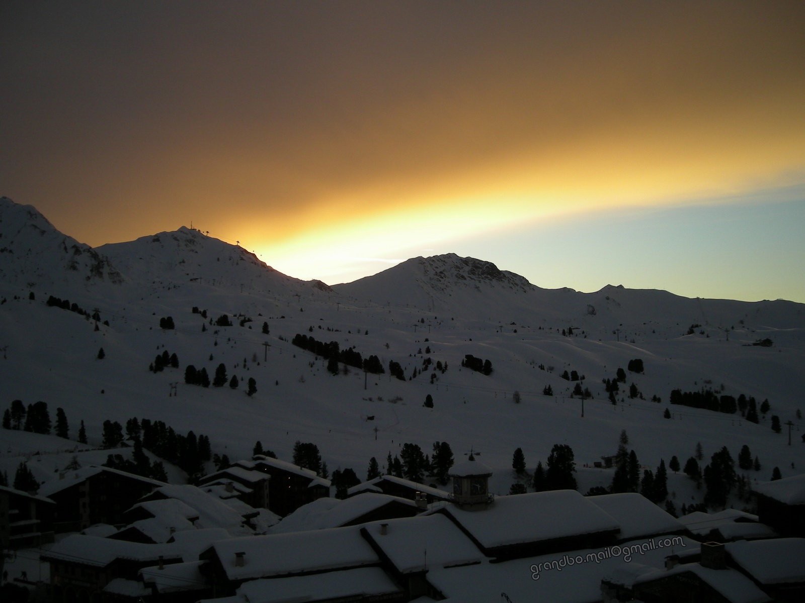 Fonds d'cran Nature Montagnes Coucher de soleil sur belle plagne