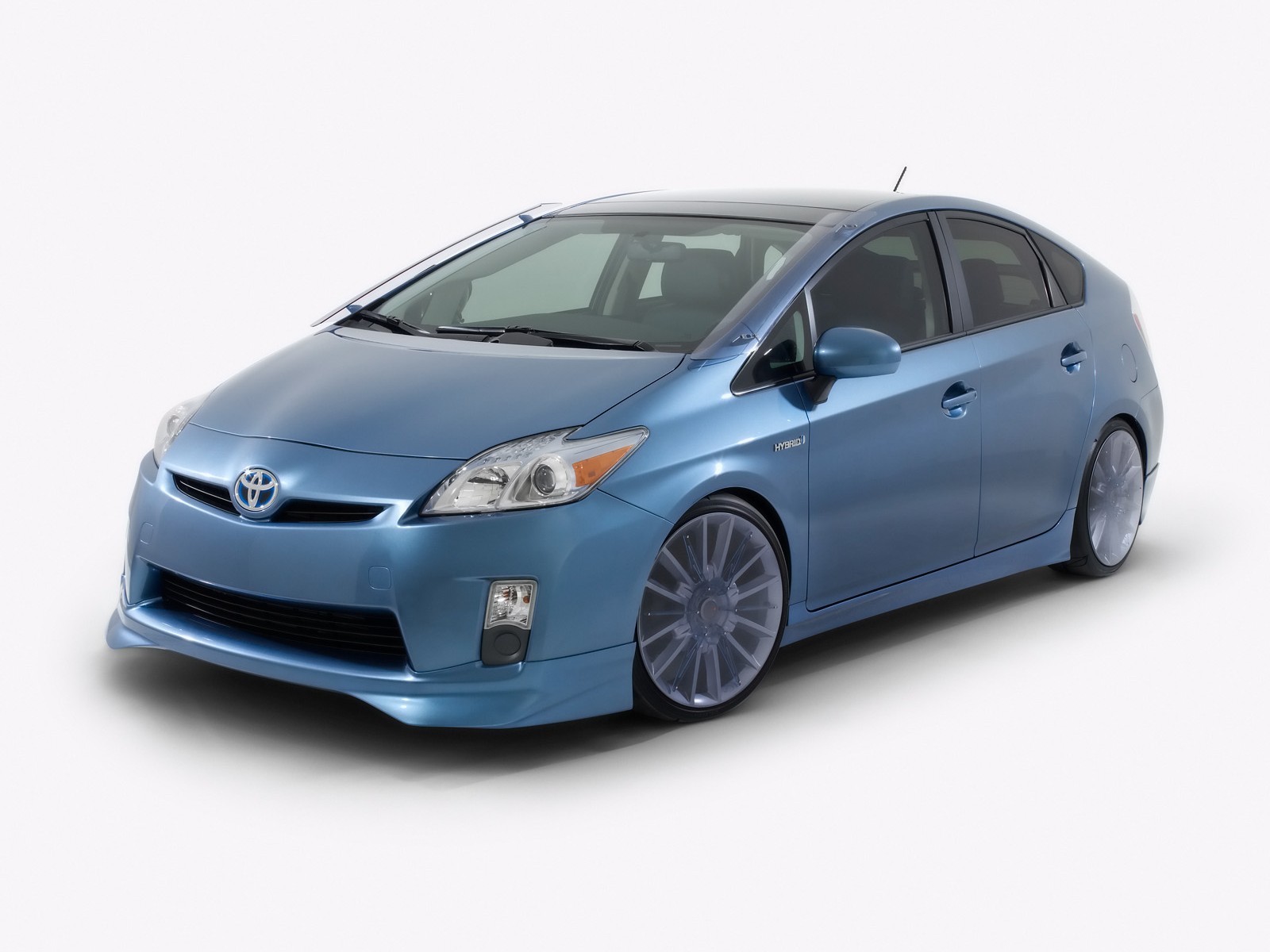 Fonds d'cran Voitures Toyota Toyota-Prius-Aerius-Aemulus