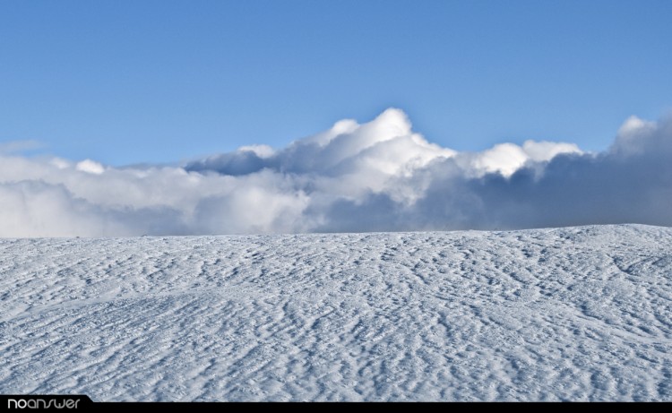 Fonds d'cran Nature Montagnes Valle de Joux - Neige et nuages