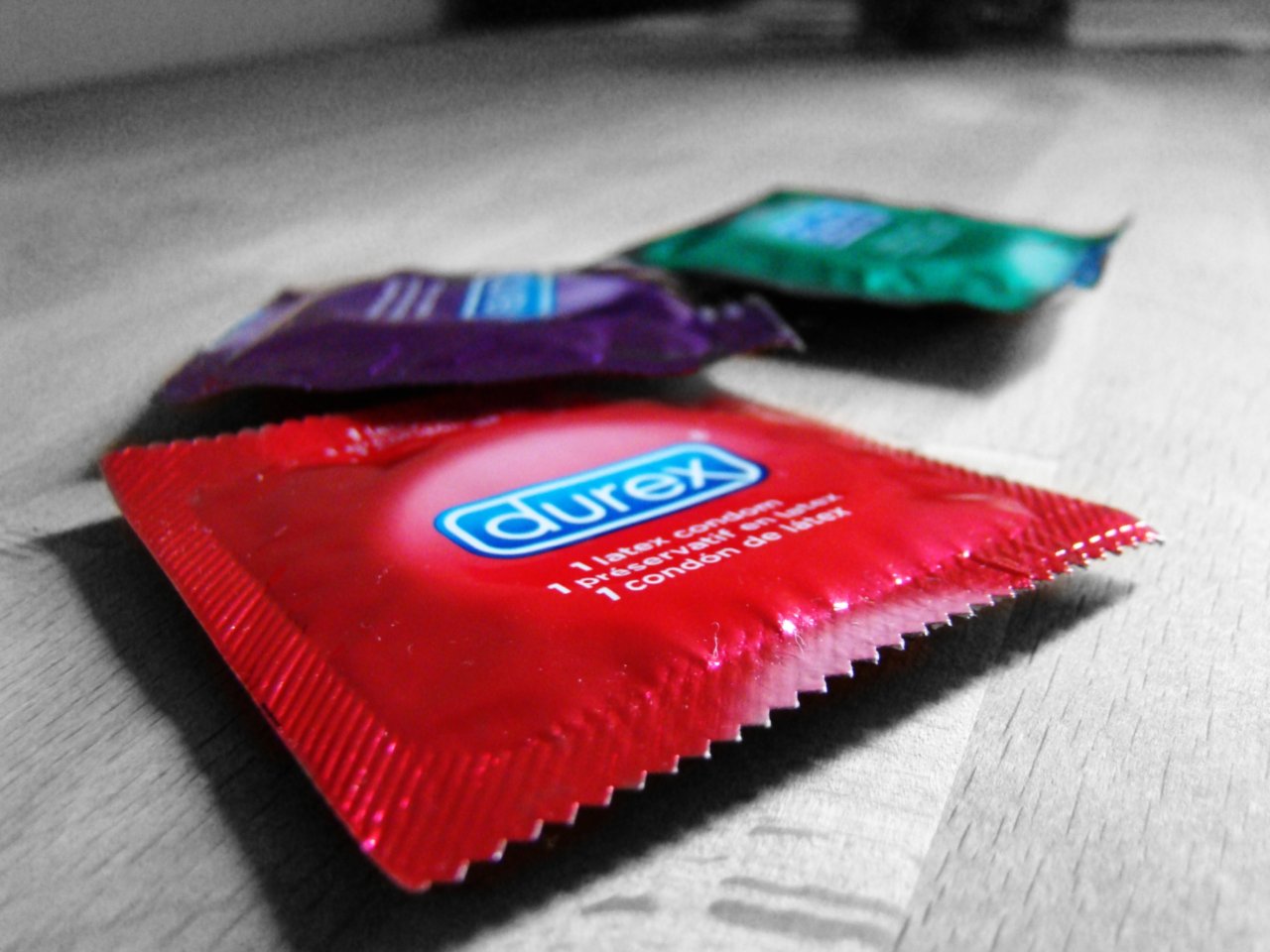 Fonds d'cran Grandes marques et publicit Sida vive durex !!