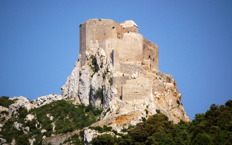 Fonds d'cran Constructions et architecture Chteaux - Palais Chateau de Quribus