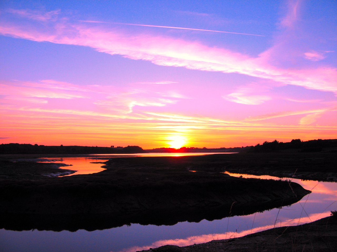 Fonds d'cran Nature Couchers et levers de Soleil Anse paisible