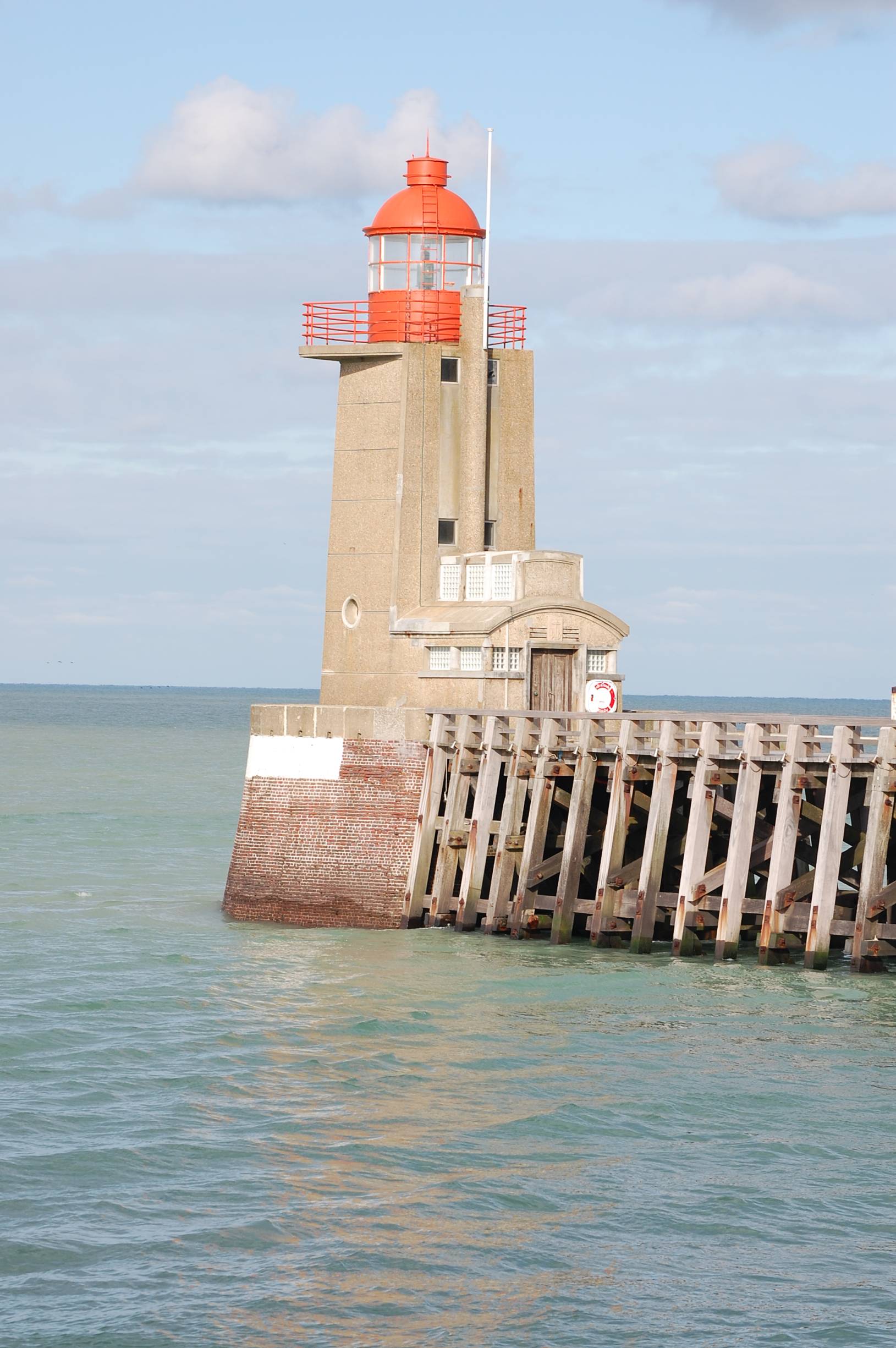 Fonds d'cran Constructions et architecture Phares Phare du port de Fecamp