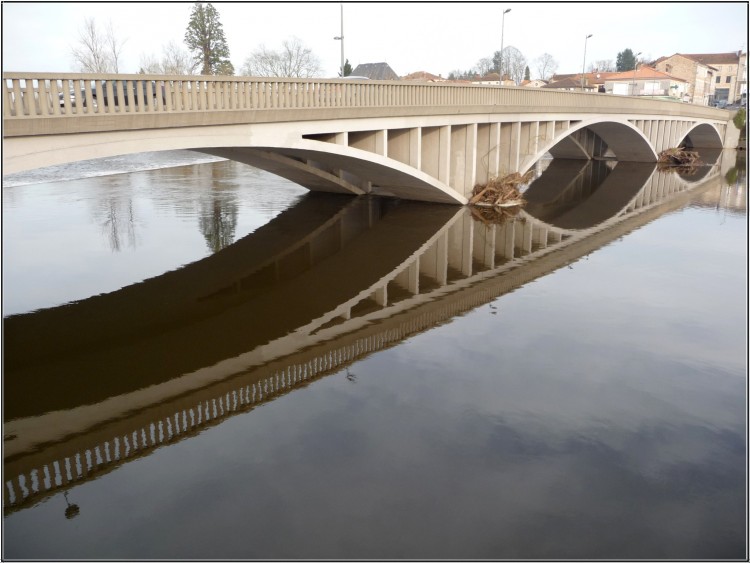 Wallpapers Constructions and architecture Bridges - Aqueduct Pont sur la Vienne