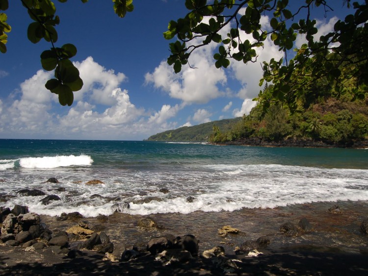 Fonds d'cran Nature Mers - Ocans - Plages Plage a Tahiti