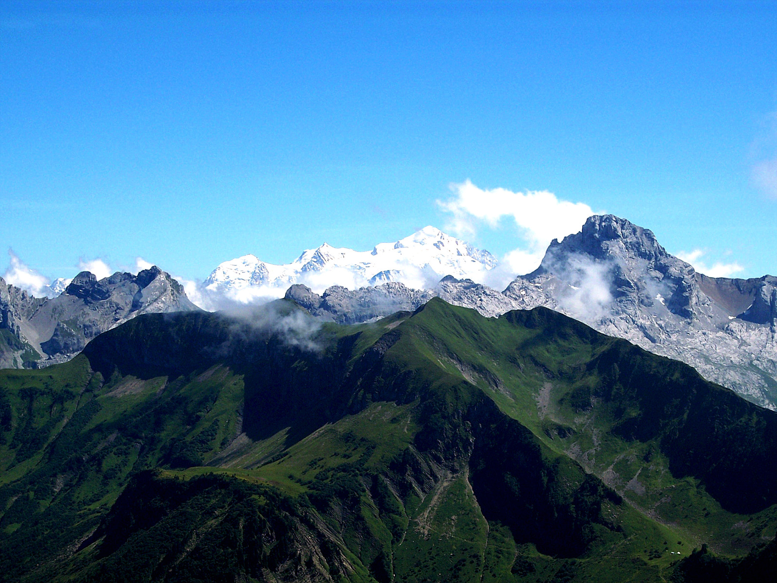 Wallpapers Nature Mountains Vue 2 depuis le Lac de Peyre